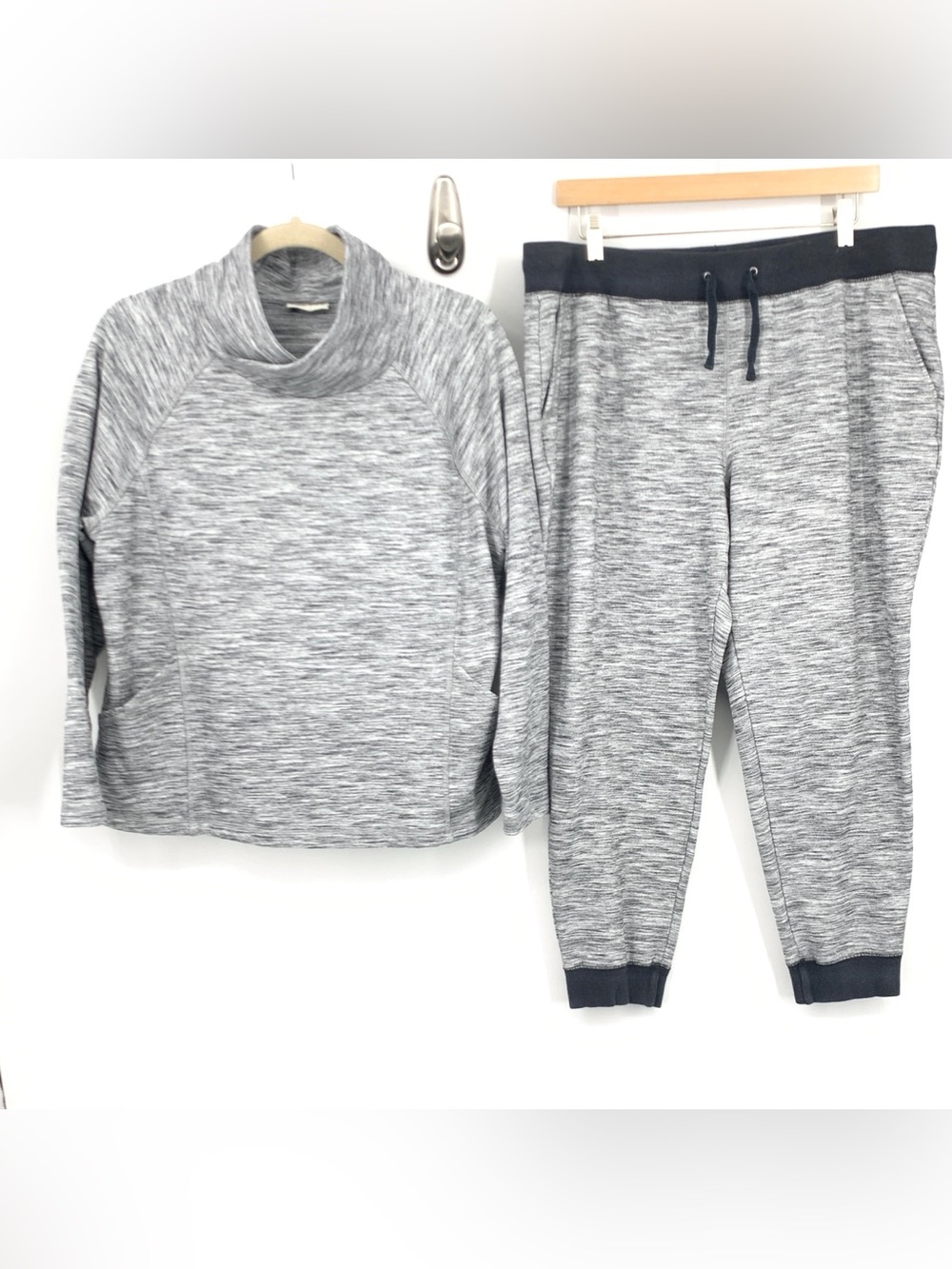 LL Bean Women Size XL Petite Set Sweatshirt Funnel Top Jogger Pants Heather Gray